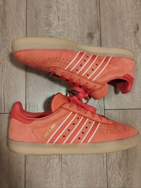 Adidas X Oyster Holdings 350 Sneaker Trace Scarlet Men's Size 9 Women's Size 10
